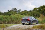 Volvo V90 D5 Cross Country 2017 года (ZA)
